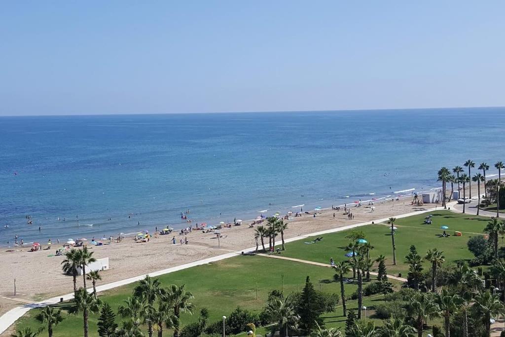 Primera Linea De Playa, Pies En La Arena, Marina D'Or Magic Word El Borseral Bagian luar foto