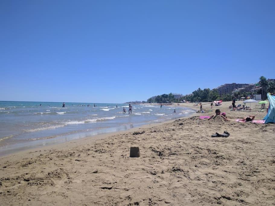 Primera Linea De Playa, Pies En La Arena, Marina D'Or Magic Word El Borseral Bagian luar foto